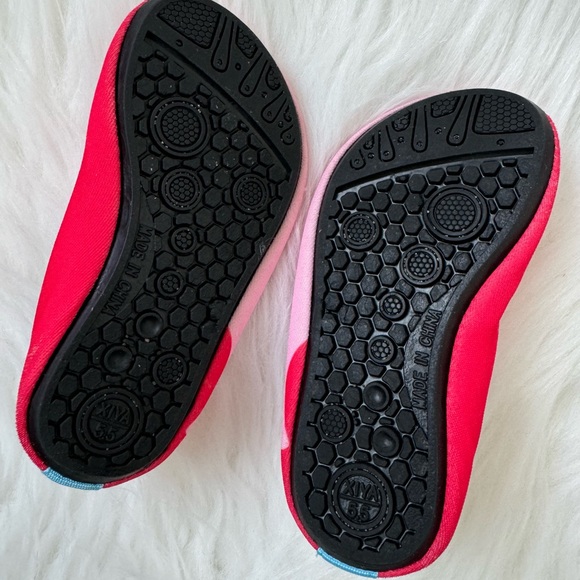 Toddler Girl Shoe Bundle - Picture 7 of 14